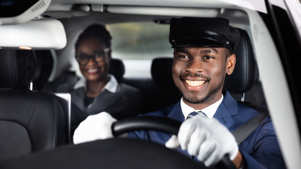 What to Expect When Hiring a Chauffeur Cape Town Chauffeur